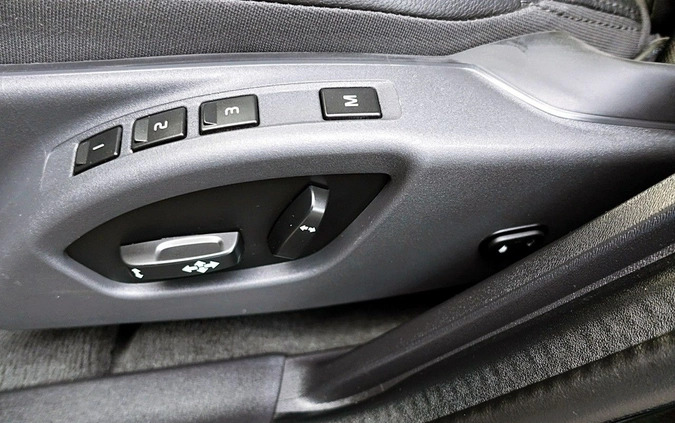 Volvo S60 cena 79899 przebieg: 136000, rok produkcji 2017 z Kraśnik małe 781